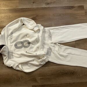 Marcus Maximus white hoodie and sweatpants limited edition set